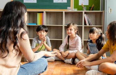 �ZEL E��T�M VE KAYNA�TIRMA